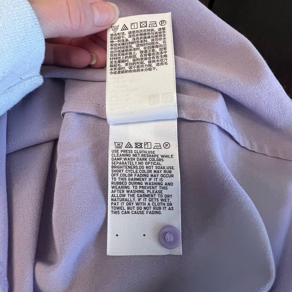 Uniqlo Ruffled Button Up Blouse - Picture 5 of 6
